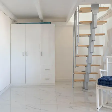 Vista Mare: Moderno Loft Al Centro Di Apartment