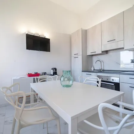 Vista Mare: Moderno Loft Al Centro Di Apartmán Alghero