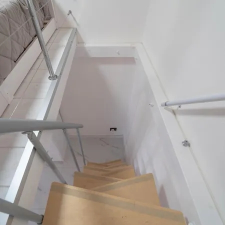 Vista Mare: Moderno Loft Al Centro Di Lägenhet